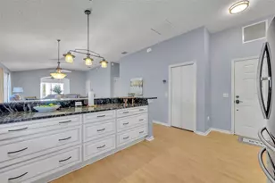 16867 SE 80th Ashgrove Terrace, The Villages, FL 32162 - Photo 12