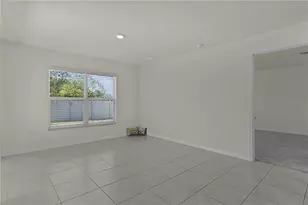 8661 Triumph Cir, Wildwood, FL 34785 - Photo 20