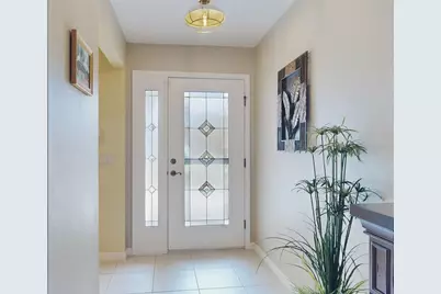 2752 Iris Way, The Villages, FL 32162 - Photo 4