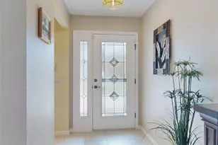 2752 Iris Way, The Villages, FL 32162 - Photo 4