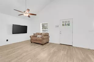 342 NW 9th Ave, Webster, FL 33597 - Photo 10