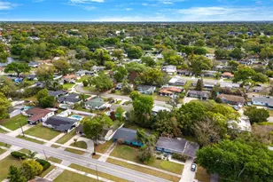 2923 Conway Gardens Rd, Orlando, FL 32806 - Photo 8