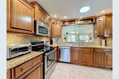 8641 SE 168th Kittredge Loop, The Villages, FL 32162 - Photo 28
