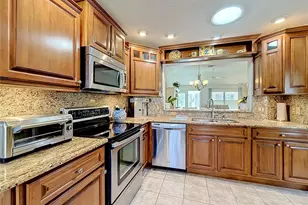 8641 SE 168th Kittredge Loop, The Villages, FL 32162 - Photo 28