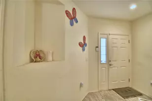 207 Sandestin Dr, Haines City, FL 33844 - Photo 2