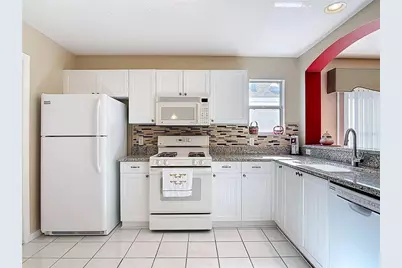 7574 SE 171st Sun Valley Place, The Villages, FL 32162 - Photo 8