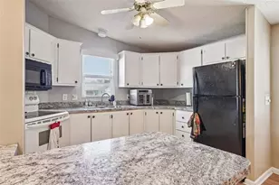 510 Bonita Dr, The Villages, FL 32159 - Photo 16