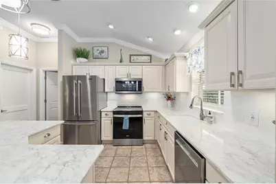 17760 SE 85th Causton Court, The Villages, FL 32162 - Photo 12