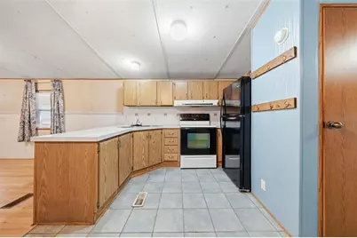 31621 S Lake Drive, Eustis, FL 32736 - Photo 18