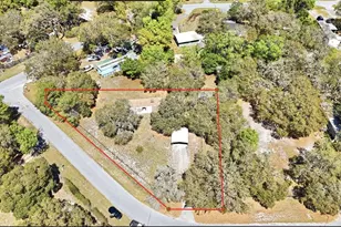 31621 S Lake Dr, Eustis, FL 32736 - Photo 2