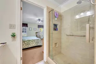 26721 Bloomfield Ave, Yalaha, FL 34797 - Photo 22