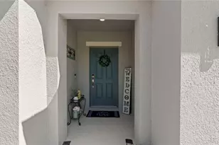 1020 Calico Pointe Cir, Groveland, FL 34736 - Photo 18