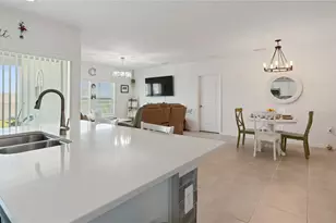 1020 Calico Pointe Cir, Groveland, FL 34736 - Photo 6