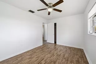 14338 Lake Junietta Dr, Tavares, FL 32778 - Photo 12