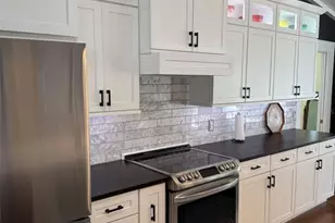 1602 Chavez Ct, The Villages, FL 32159 - Photo 4