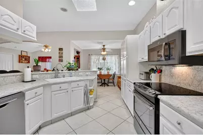 21811 King Henry Avenue, Leesburg, FL 34748 - Photo 30