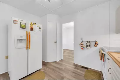 180 Paradise N, Leesburg, FL 34788 - Photo 14