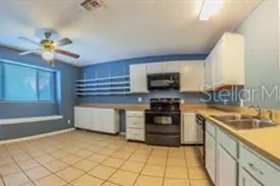1504 Meadow St, Wildwood, FL 34785 - Photo 4