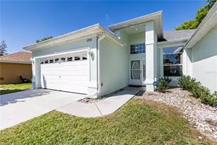 2710 Autumn Ln, Eustis, FL 32726 - Photo 2