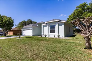 2710 Autumn Ln, Eustis, FL 32726 - Photo 2