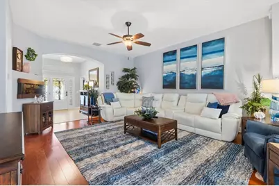 562 Bradford Loop, The Villages, FL 32163 - Photo 4