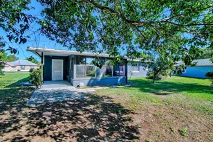 5 Oak St, Yalaha, FL 34797 - Photo 24