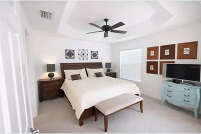 437 Jarquin Way, The Villages, FL 32162 - Photo 4
