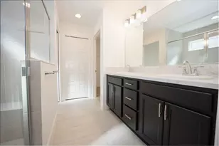 858 Bowden Rd, The Villages, FL 32163 - Photo 10