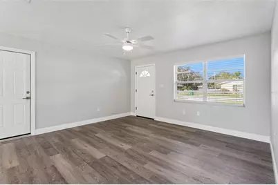 801 Elm Avenue, Fruitland Park, FL 34731 - Photo 6