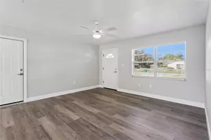 801 Elm Ave, Fruitland Park, FL 34731 - Photo 6