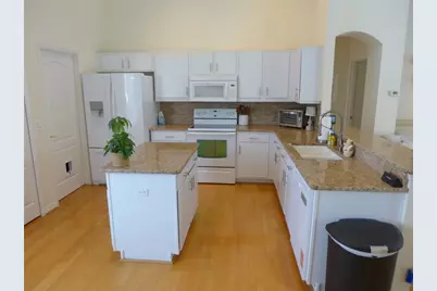 9003 Oakcrest Circle, Mount Dora, FL 32757 - Photo 12