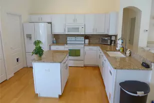 9003 Oakcrest Cir, Mount Dora, FL 32757 - Photo 12