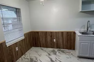 822 N New Hampshire Ave, Tavares, FL 32778 - Photo 4