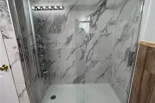 822 N New Hampshire Ave, Tavares, FL 32778 - Photo 8