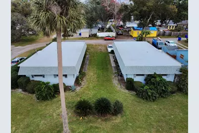 822 N New Hampshire Avenue, Tavares, FL 32778 - Photo 1