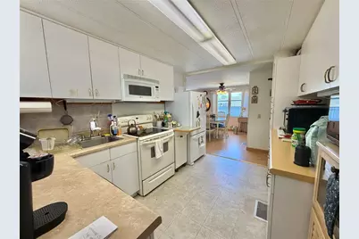 167 Jacaranda Drive, Leesburg, FL 34748 - Photo 4