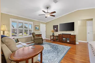 17448 SE 74th Seabrook Ct, The Villages, FL 32162 - Photo 8