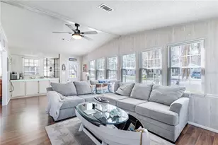 809 Orchid St, Lady Lake, FL 32159 - Photo 12