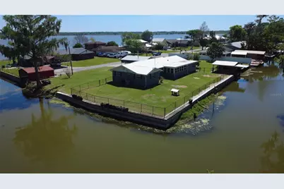 664 Cr 467, Lake Panasoffkee, FL 33538 - Photo 4