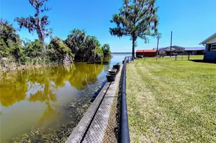 664 Cr 467, Lake Panasoffkee, FL 33538 - Photo 38