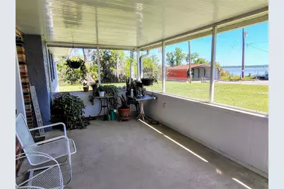 664 Cr 467, Lake Panasoffkee, FL 33538 - Photo 12