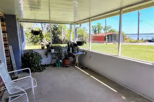 664 Cr 467, Lake Panasoffkee, FL 33538 - Photo 12