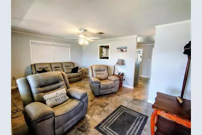 664 Cr 467, Lake Panasoffkee, FL 33538 - Photo 14