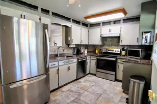 664 Cr 467, Lake Panasoffkee, FL 33538 - Photo 16