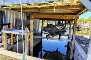 664 Cr 467, Lake Panasoffkee, FL 33538 - Photo 8