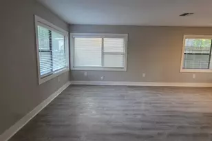 25829 Westmoreland St, Sorrento, FL 32776 - Photo 8