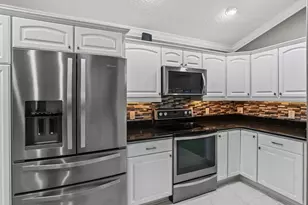 3556 Mistletoe Ct, The Villages, FL 32163 - Photo 24