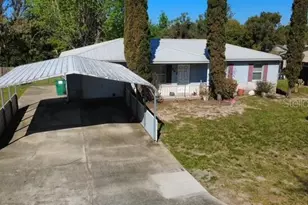 443 Winners Cir, Lady Lake, FL 32159 - Photo 4