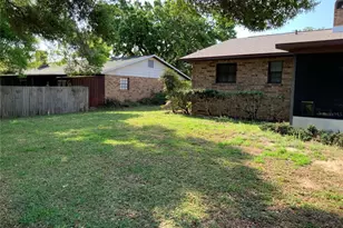 1922 Cornelia Dr, Eustis, FL 32726 - Photo 10