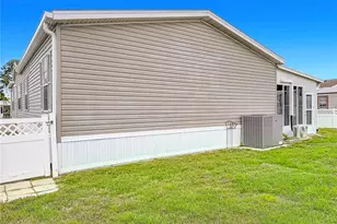 1658 Elkhart Cir, Tavares, FL 32778 - Photo 42